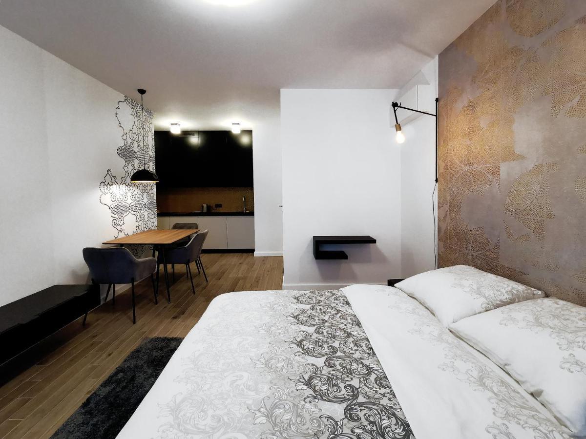 Come&Stay Apartments Wola Warsaw Ngoại thất bức ảnh