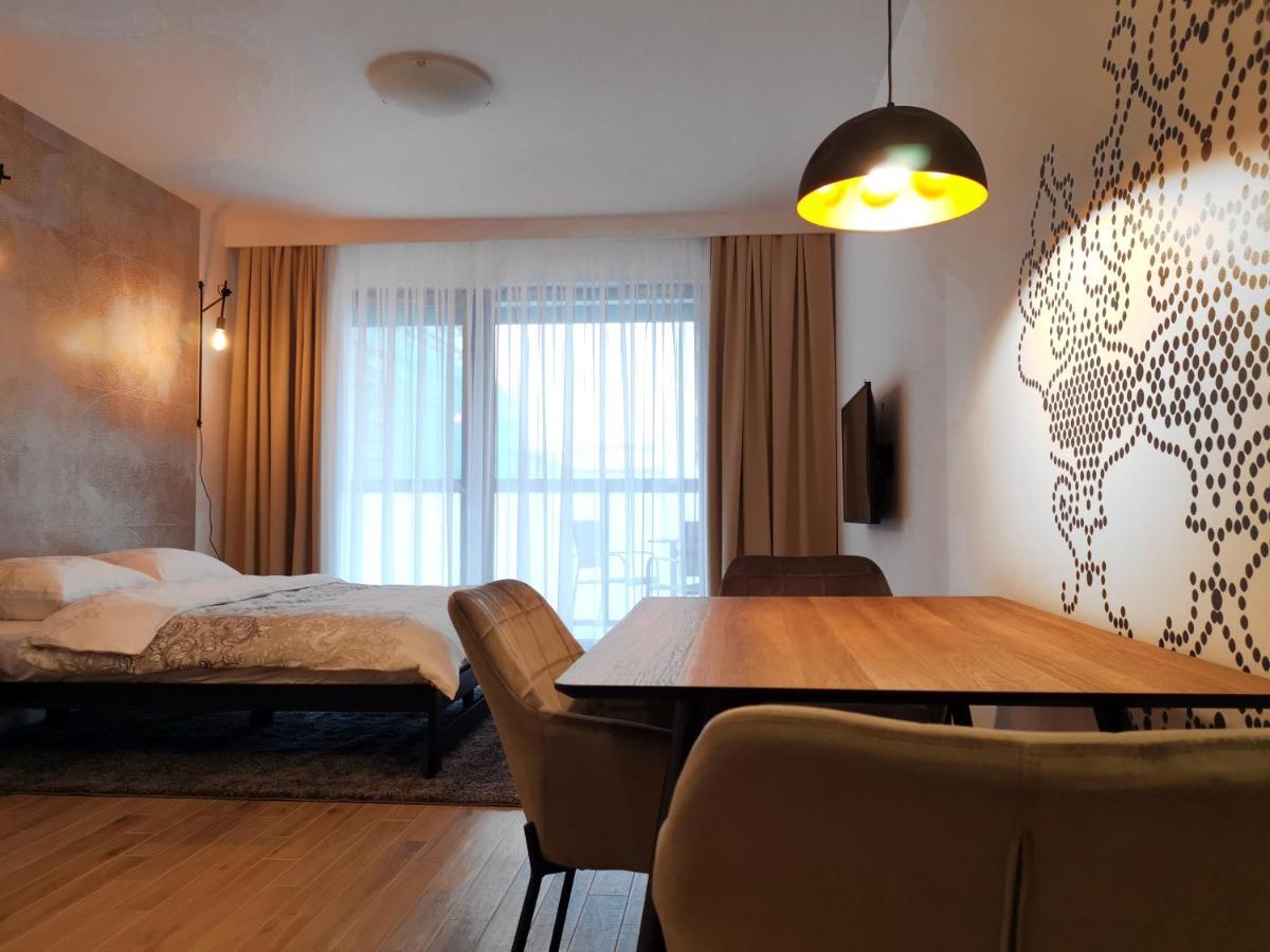 Come&Stay Apartments Wola Warsaw Ngoại thất bức ảnh