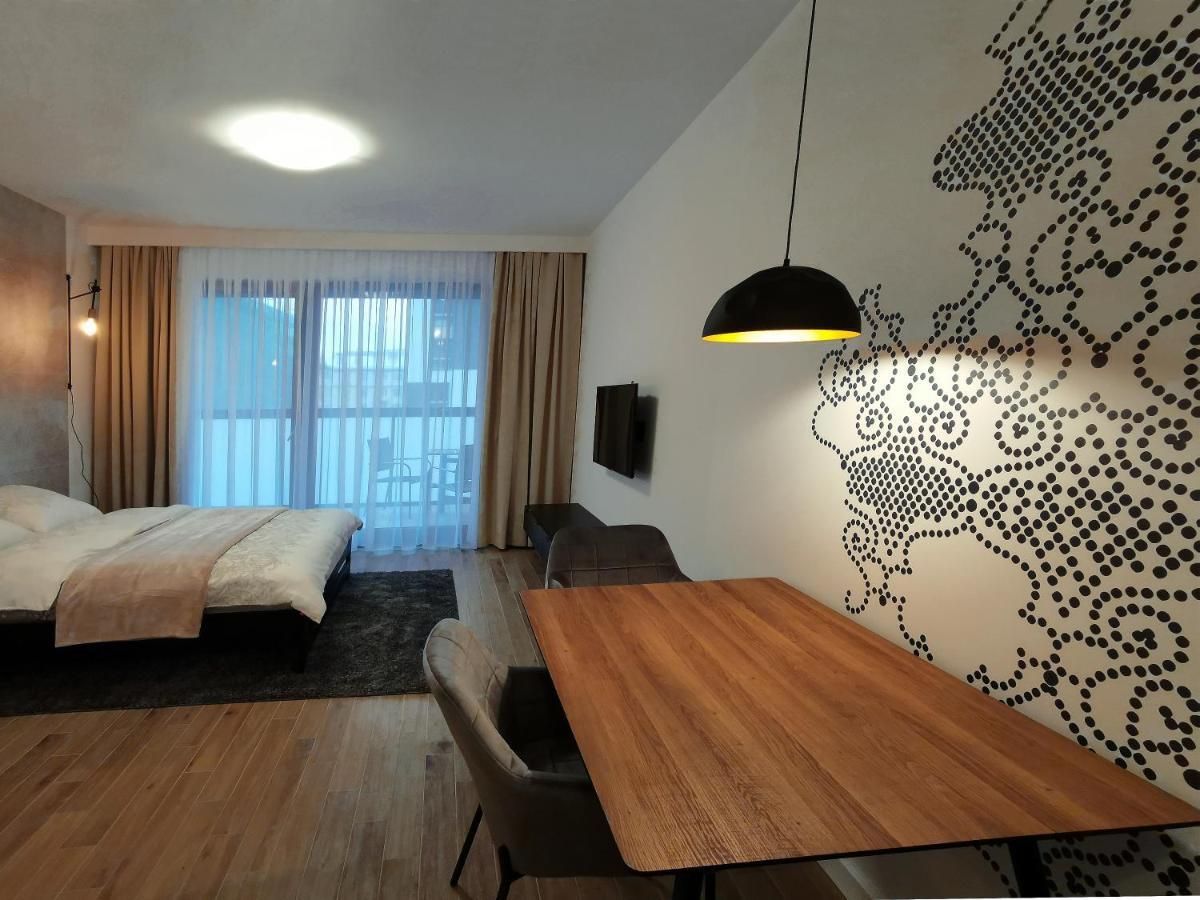 Come&Stay Apartments Wola Warsaw Ngoại thất bức ảnh